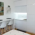 Teny With Balcony And Private Parking Apartament *