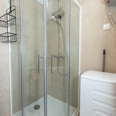 Teny With Balcony And Private Parking Apartamento