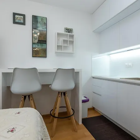 Teny With Balcony And Private Parking * Zadar